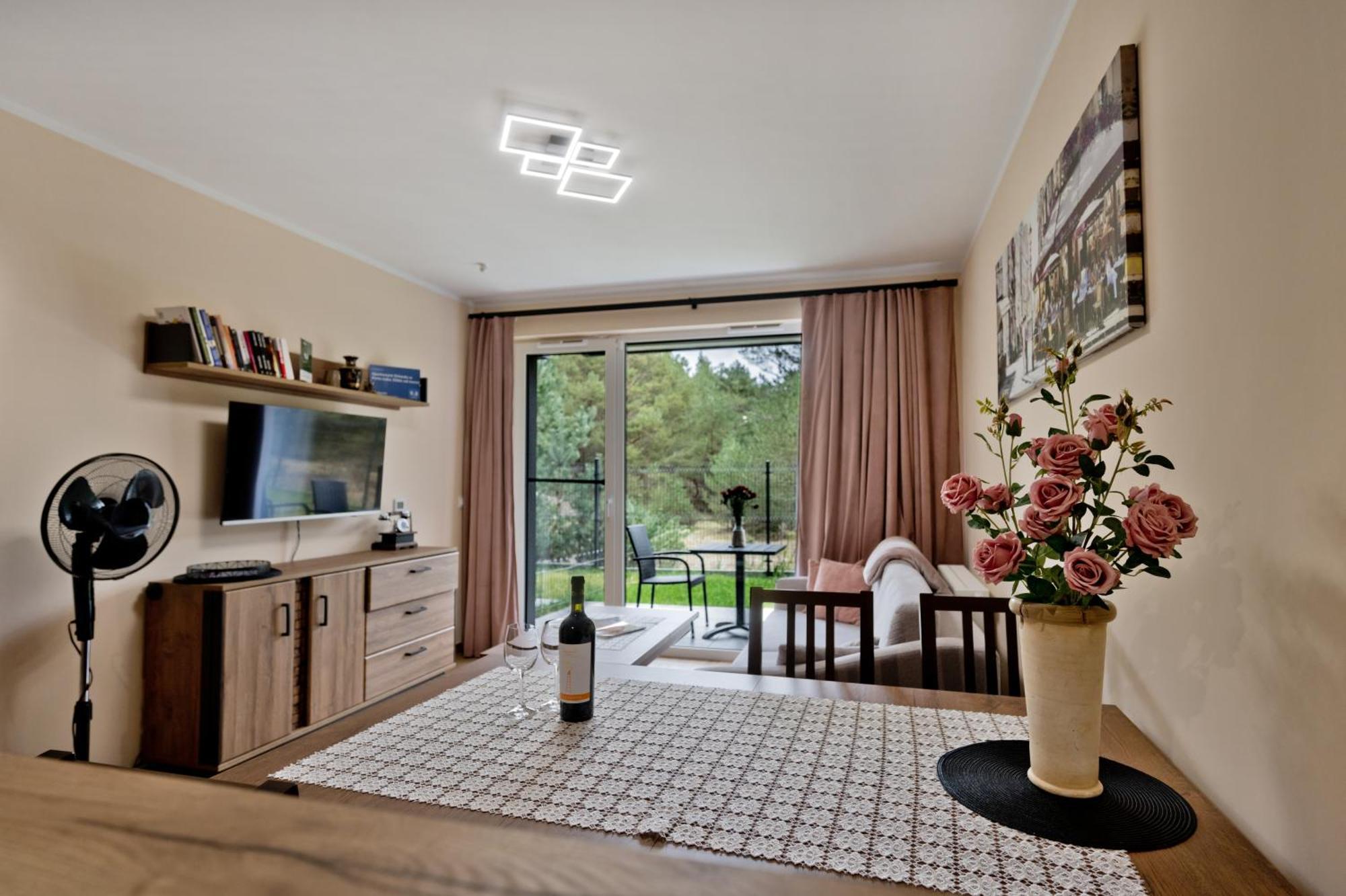 Apartament Orlando W Porto Leba 350M Od Morza מראה חיצוני תמונה
